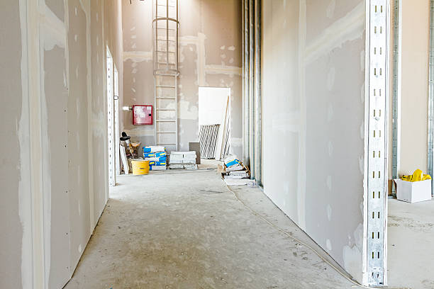 Best Industrial Mold Remediation  in Village Of Oak Creek, AZ
